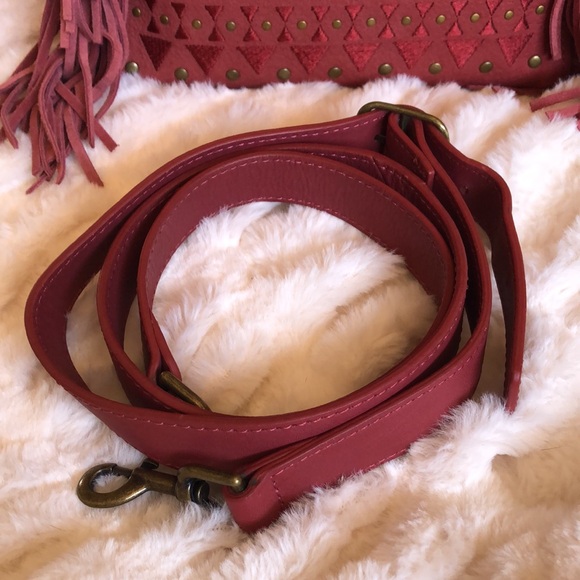 Lucky Brand Red leather Fringe Bucket Bag with crossbody strap Tribal Pattern - Picture 4 of 14